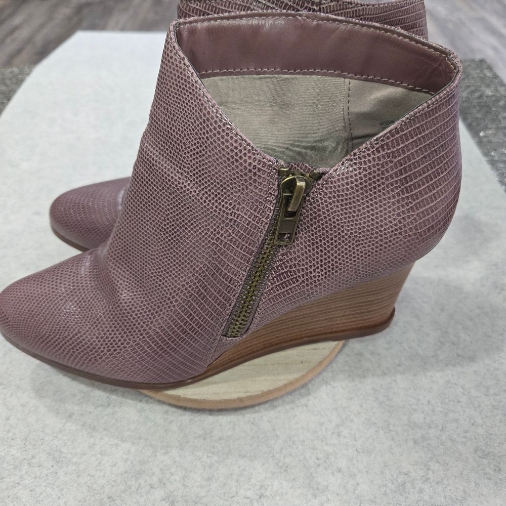 🐢 Journee Collection Glam Vegan Snake Skin Side Zip Boots.  Size 11. - Picture 9 of 13